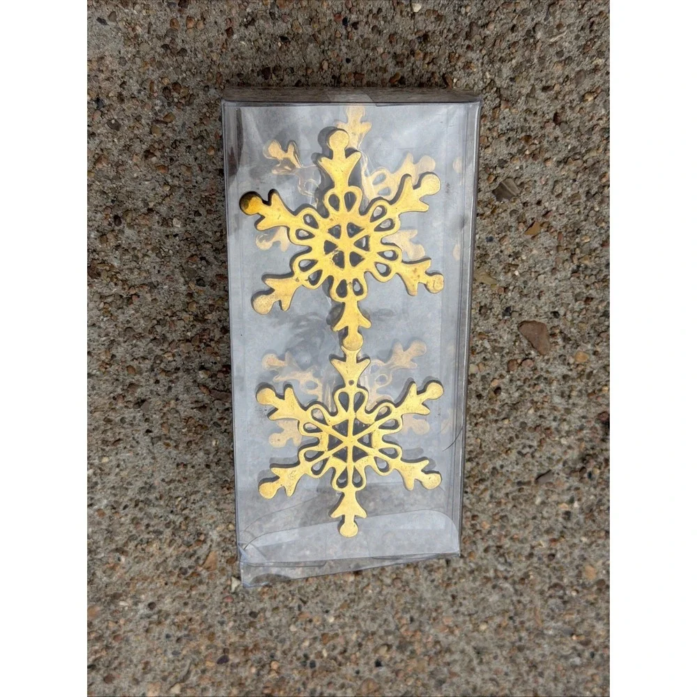 Set of 4 Vintage Solid Brass Snowflake Napkin Rings Winter Holiday Decor